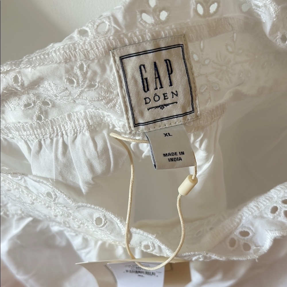 GAP x Doen White Lace Sleeveless Blouse - Picture 2 of 7